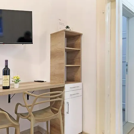 Ikar Apartments Belgrad Rum bild