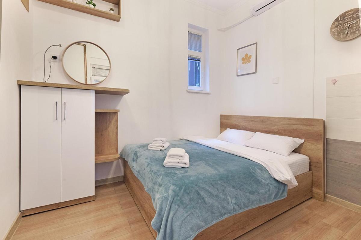Ikar Apartment